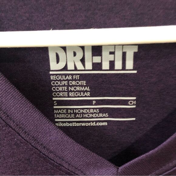 Nike Dri-Fit T-shirt - Picture 2 of 3